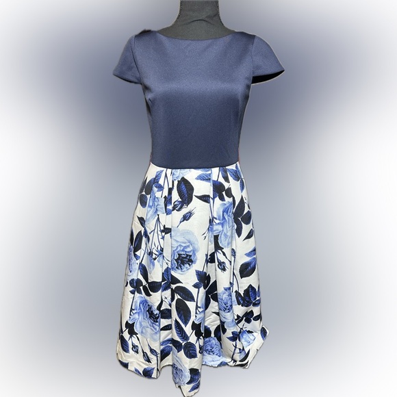 Eliza J Floral Midi Dress Blue Small - Picture 1 of 7